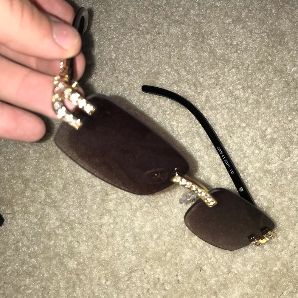 Icy glasses